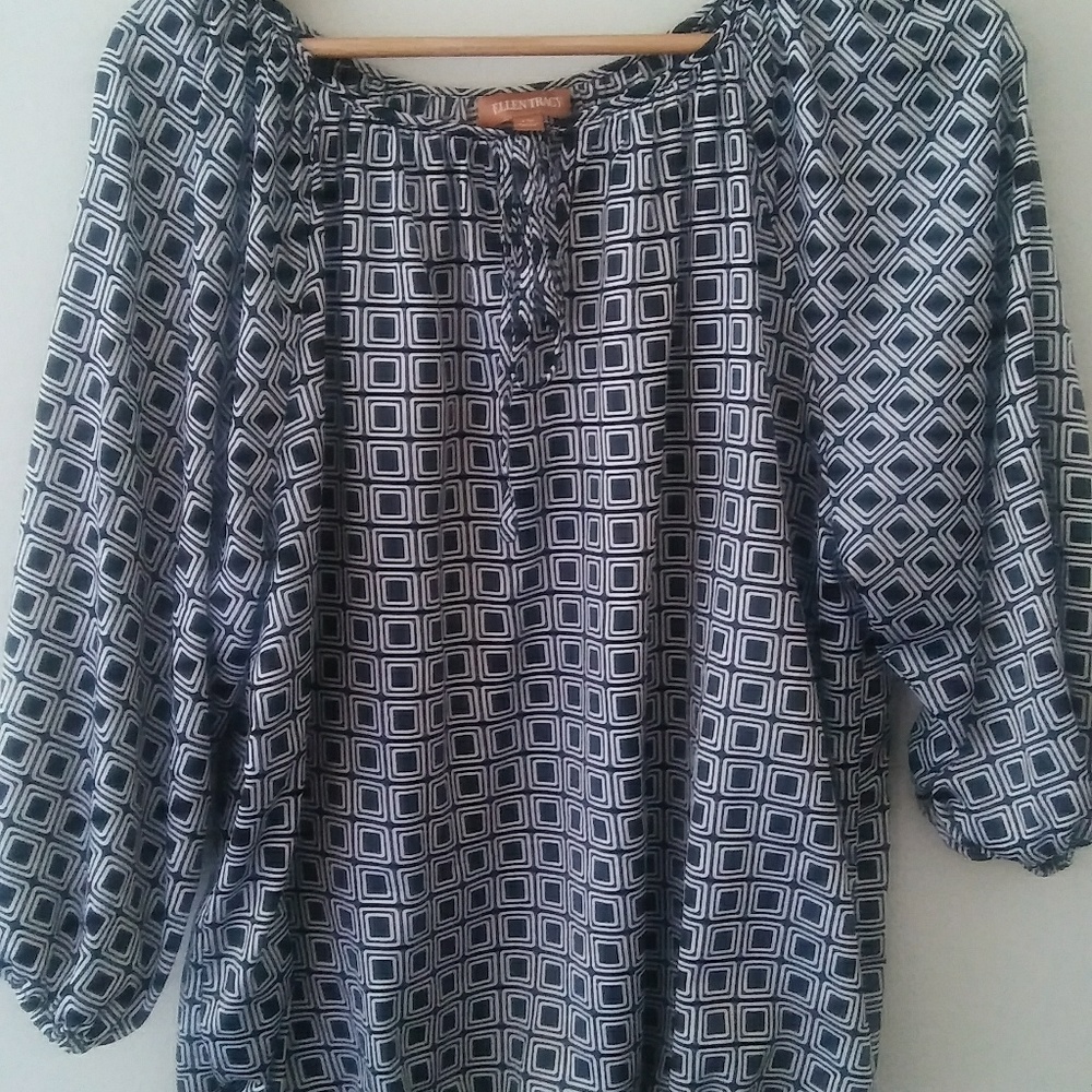 Ladie's blouse